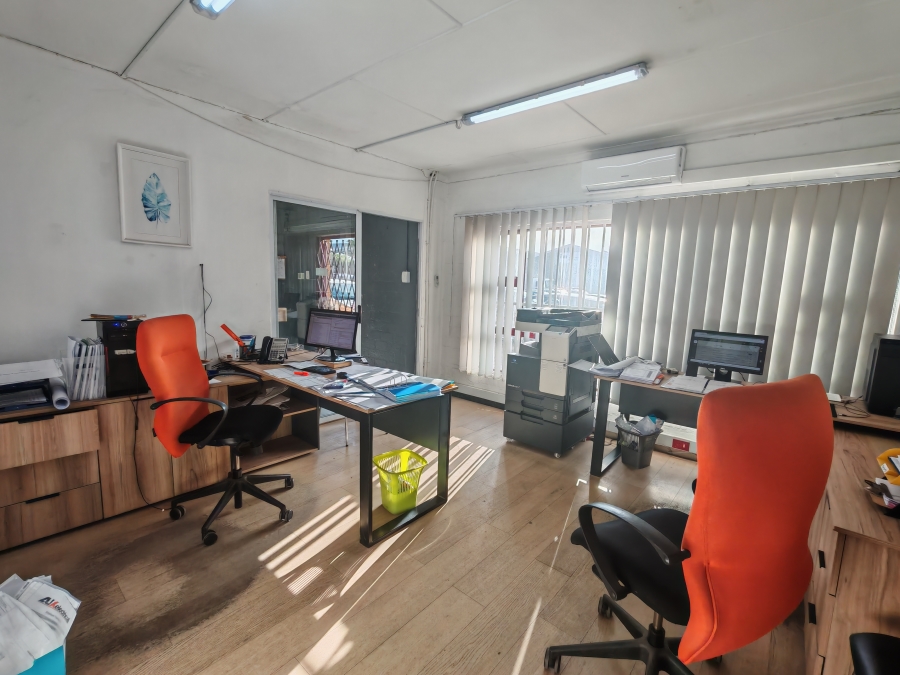To Let commercial Property for Rent in Gants Plaza Western Cape